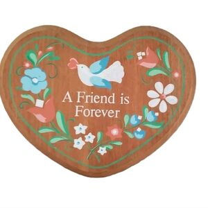 Avon A Friend is Forever Wooden Heart Shaped Folk Art Plaque Vintage Home Decor